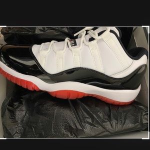 Jordan 11 retro low -concord bred